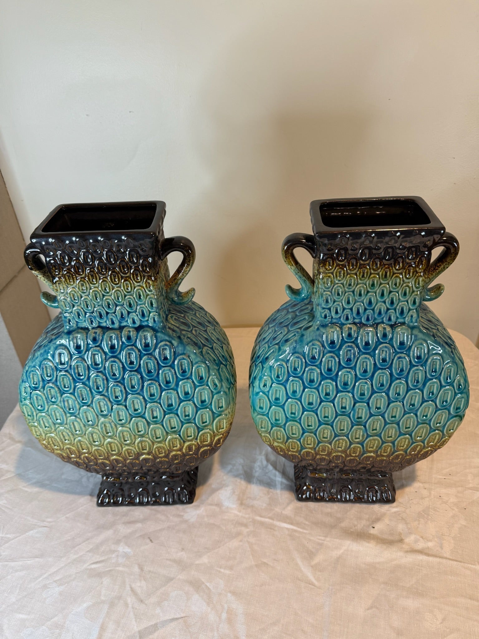 Chinoiserie Porcelain Vases